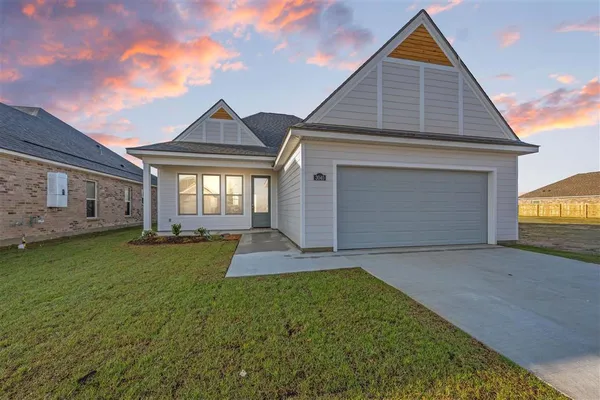 $257,000 | 3040 Southern Trce Drive, Lake Charles, LA 70607