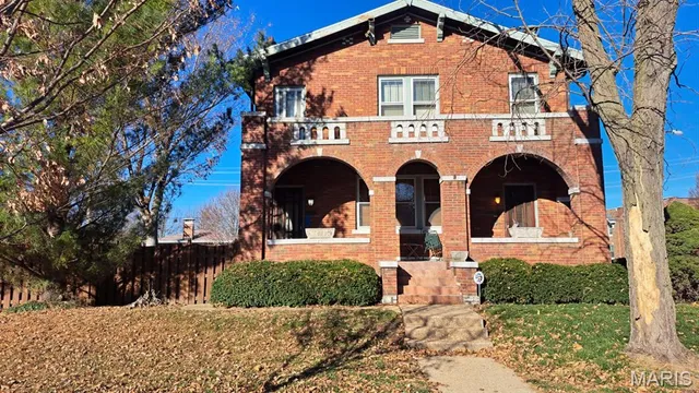 $2,000 | 5301 South Broadway, St. Louis, MO 63111