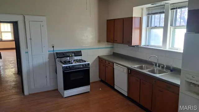 $1,900 | 5301 South Broadway, St. Louis, MO 63111