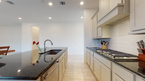 $3,000 | 19034 Paso Fino Prairie Lane, Tomball, TX 77377