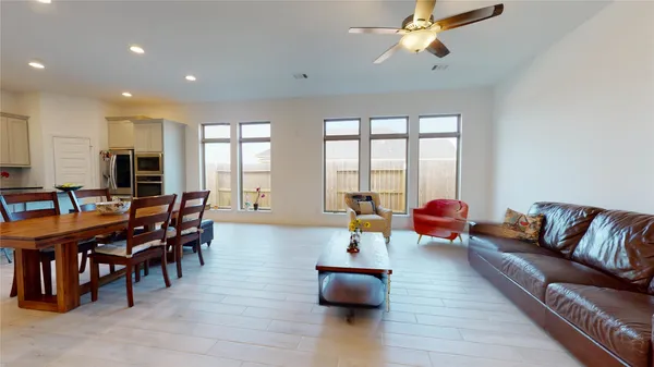 $3,000 | 19034 Paso Fino Prairie Lane, Tomball, TX 77377