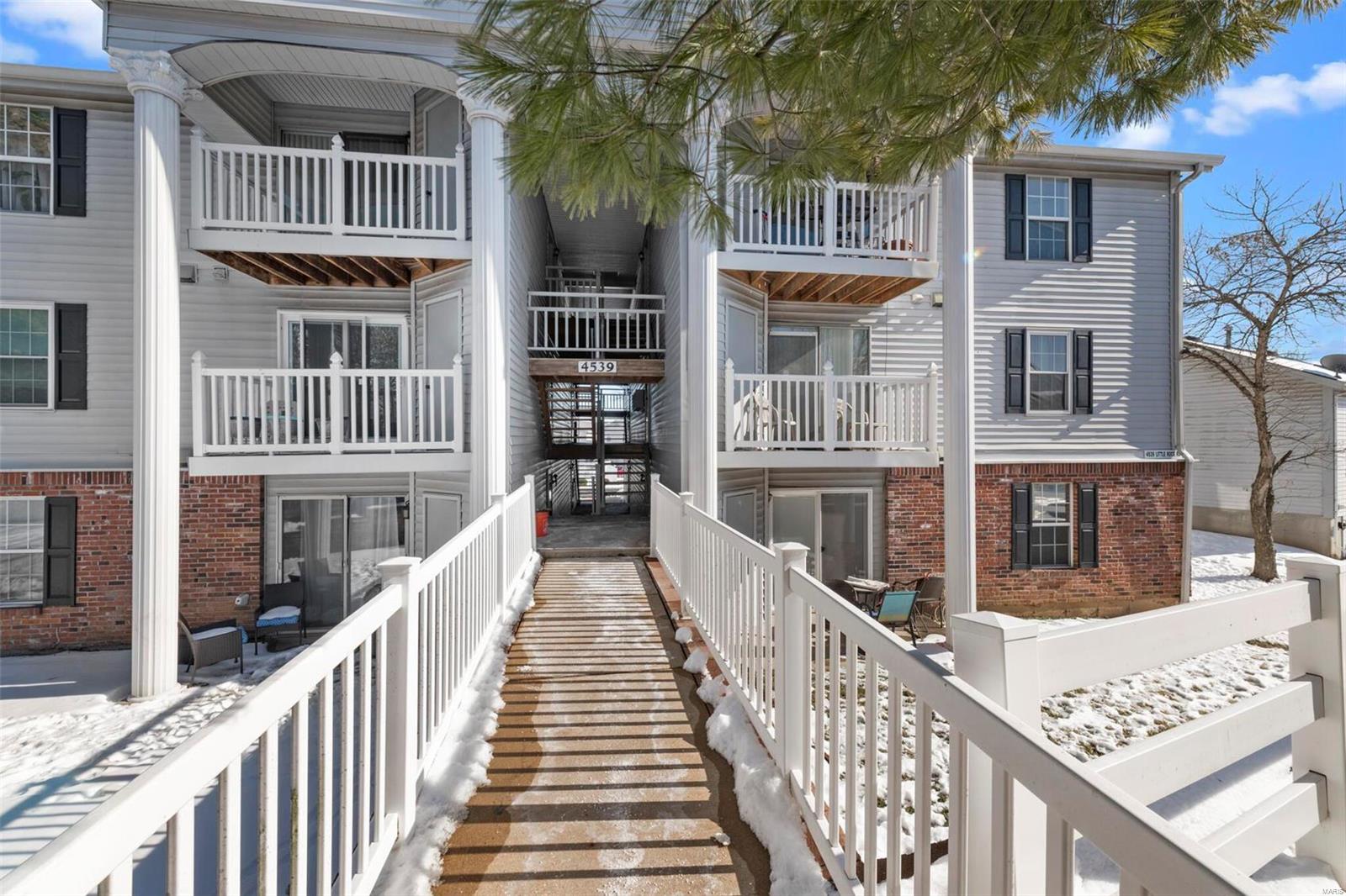4539 Little Rock Road, Unit E St. Louis, MO 63128 - Photo 2 of 21 Gallery Image 2