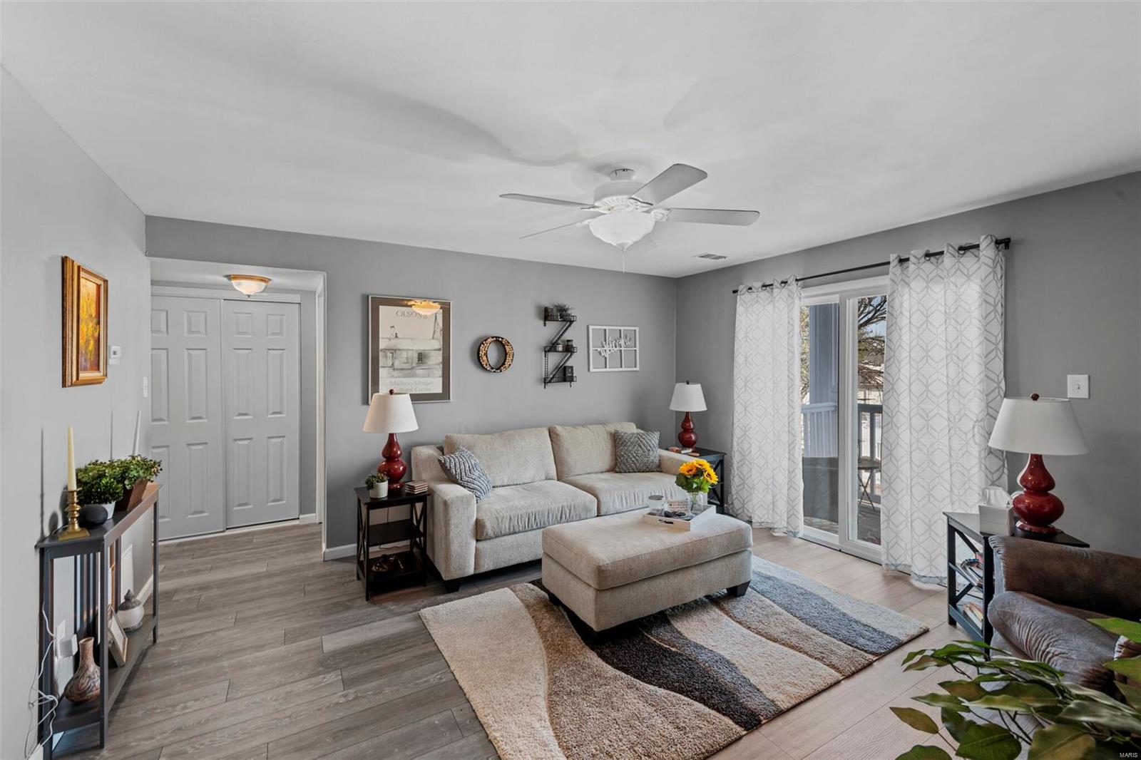 4539 Little Rock Road, Unit E St. Louis, MO 63128 - Photo 4 of 21 Gallery Image 4