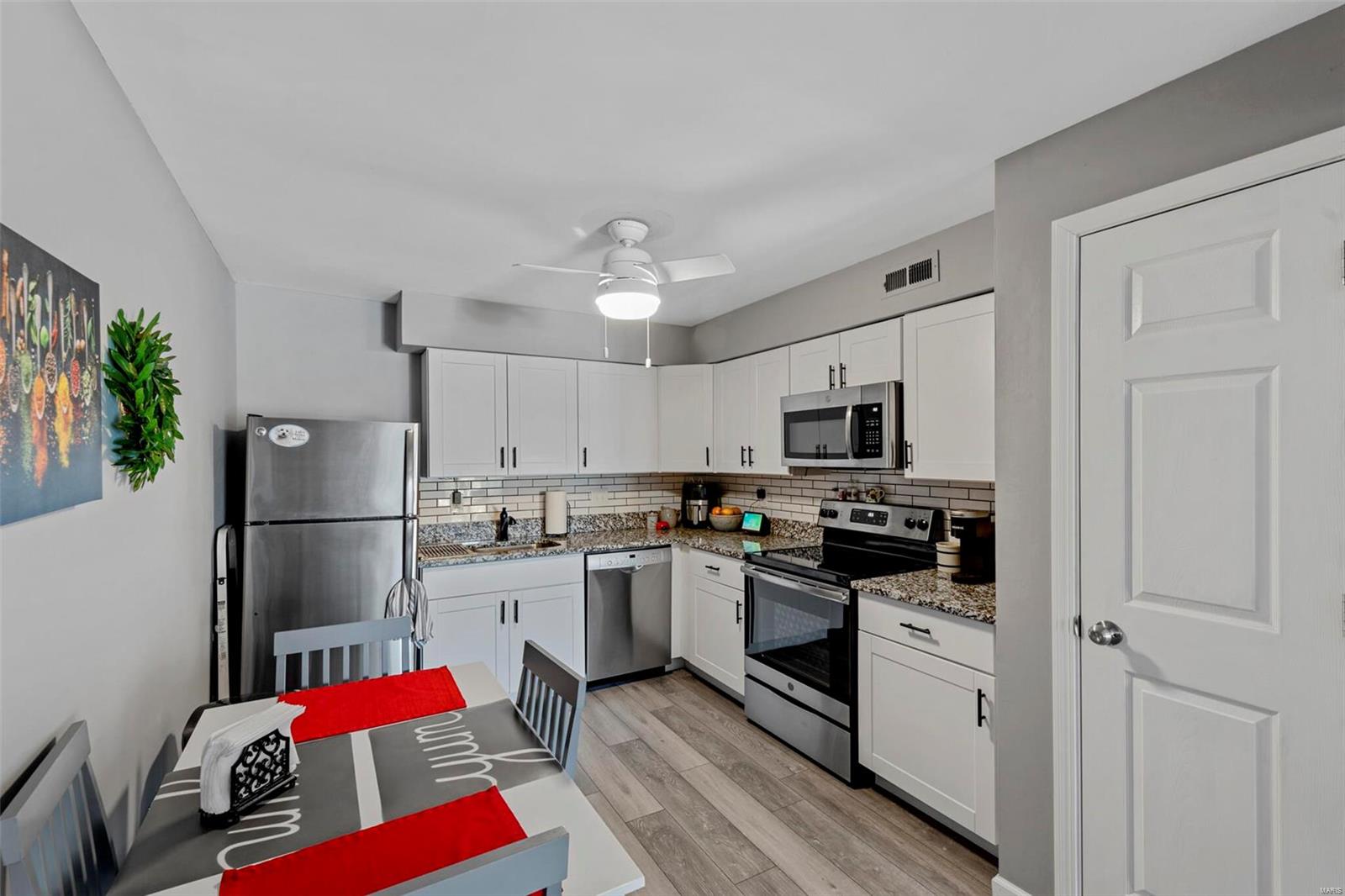 4539 Little Rock Road, Unit E St. Louis, MO 63128 - Photo 5 of 21 Gallery Image 5