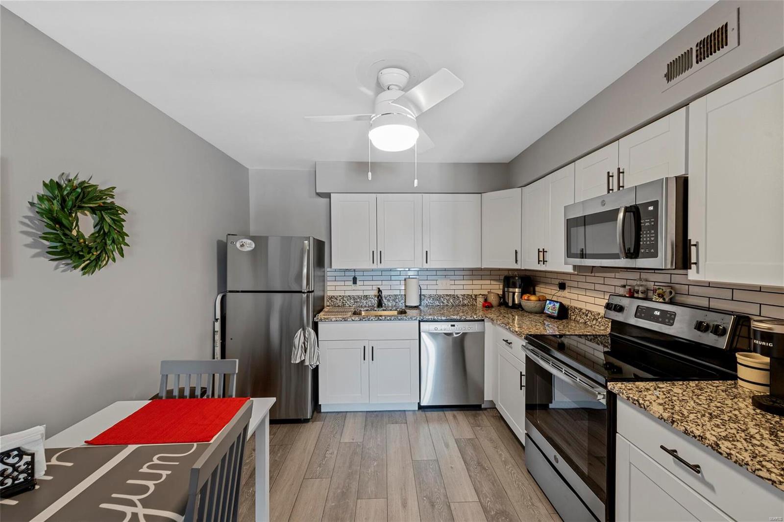 4539 Little Rock Road, Unit E St. Louis, MO 63128 - Photo 7 of 21 Gallery Image 7