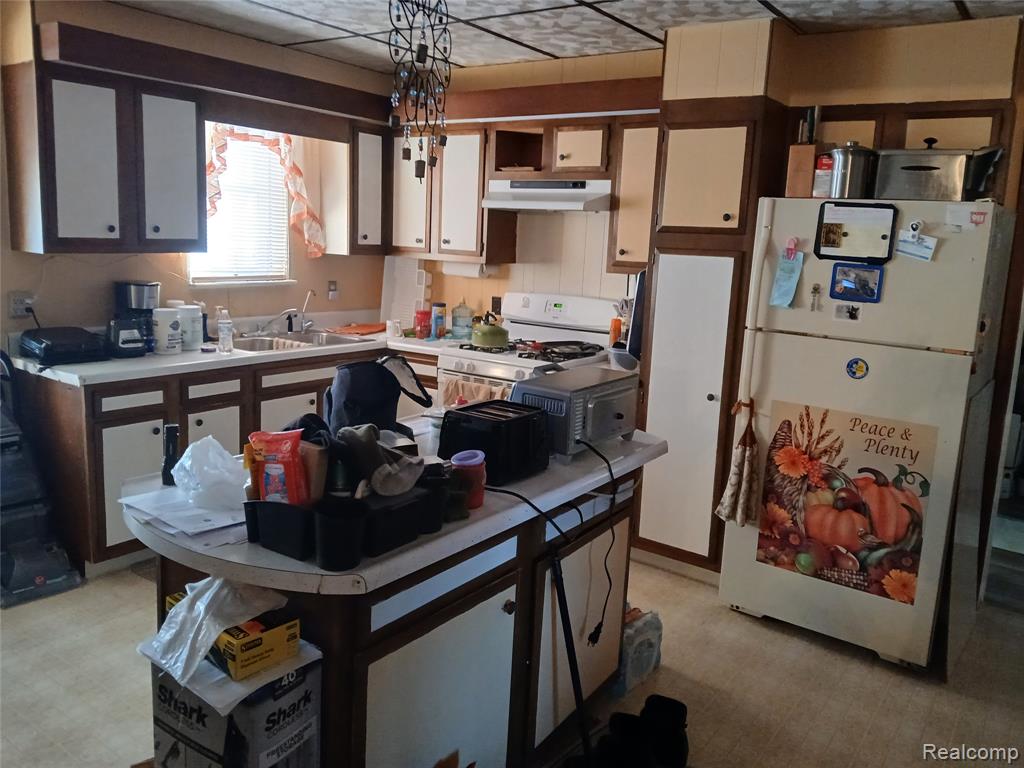 4557 Ringle Road Akron, MI 48701 - Photo 9 of 15