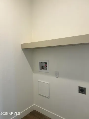 $183,900 | 17065 East Peak Lane, Unit 326, Eloy, AZ 85131