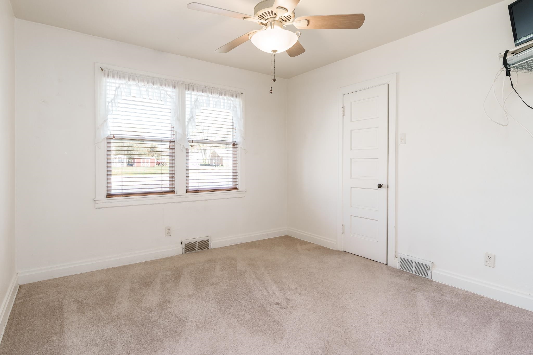2159 Toms Road Rockford, IL 61109 - Photo 66 of 72 Gallery Image 66