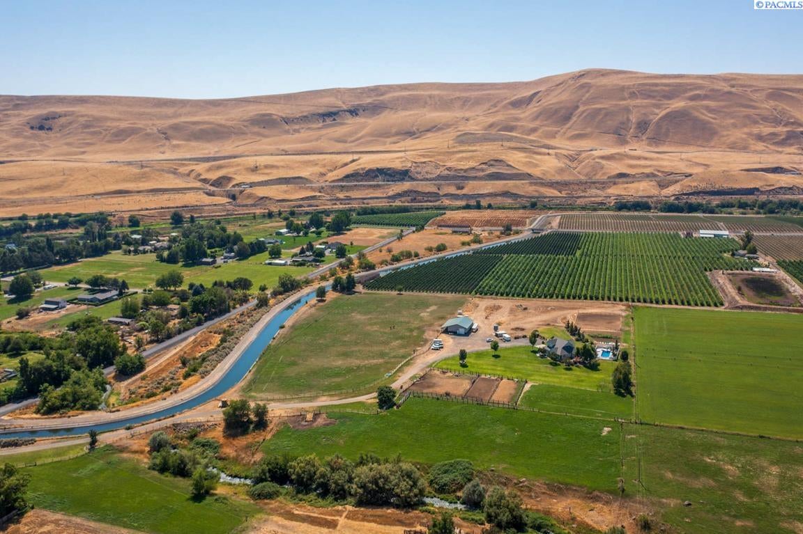 90544 West Hess Road Prosser, WA 99350 - Photo 9 of 50 Gallery Image 9