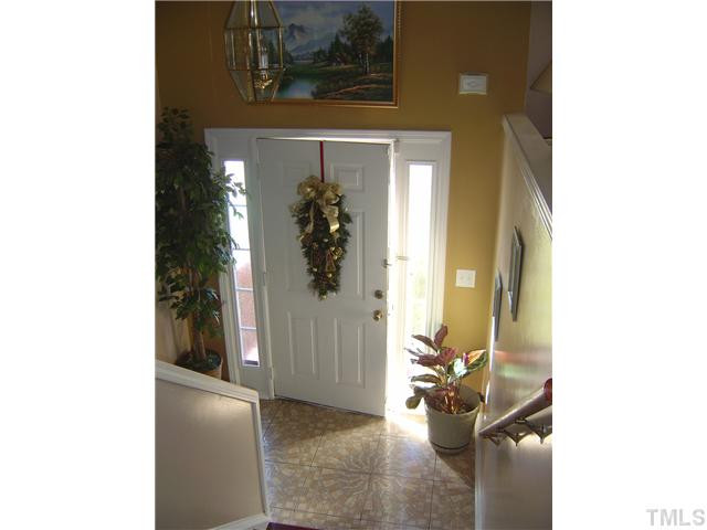 4736 Cardinal Grove Boulevard Raleigh, NC 27616 - Photo 8 of 25 Foyer