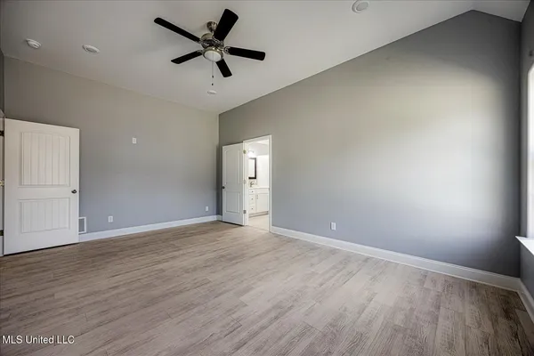 $368,000 | 7693 Ridgefield Drive, Horn Lake, MS 38637