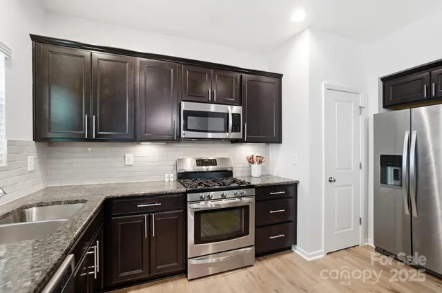 $440,000 | 5423 Fenway Drive, Charlotte, NC 28273