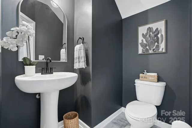 $440,000 | 5423 Fenway Drive, Charlotte, NC 28273