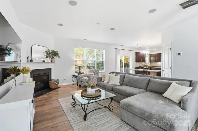 $440,000 | 5423 Fenway Drive, Charlotte, NC 28273