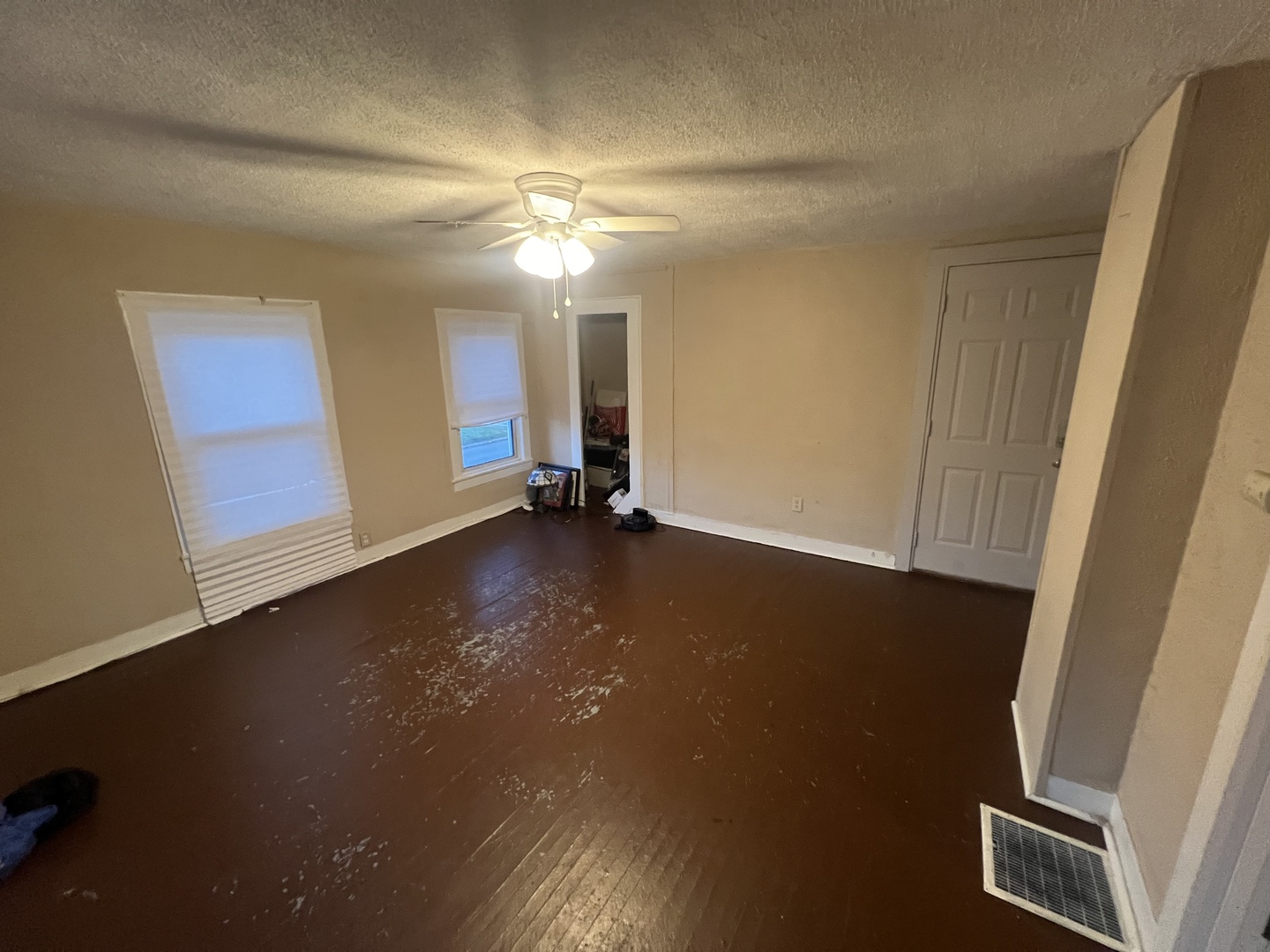 307 South 4th Avenue, Unit 3 Kankakee, IL 60901 - Photo 4 of 9 a view of an empty room with a window