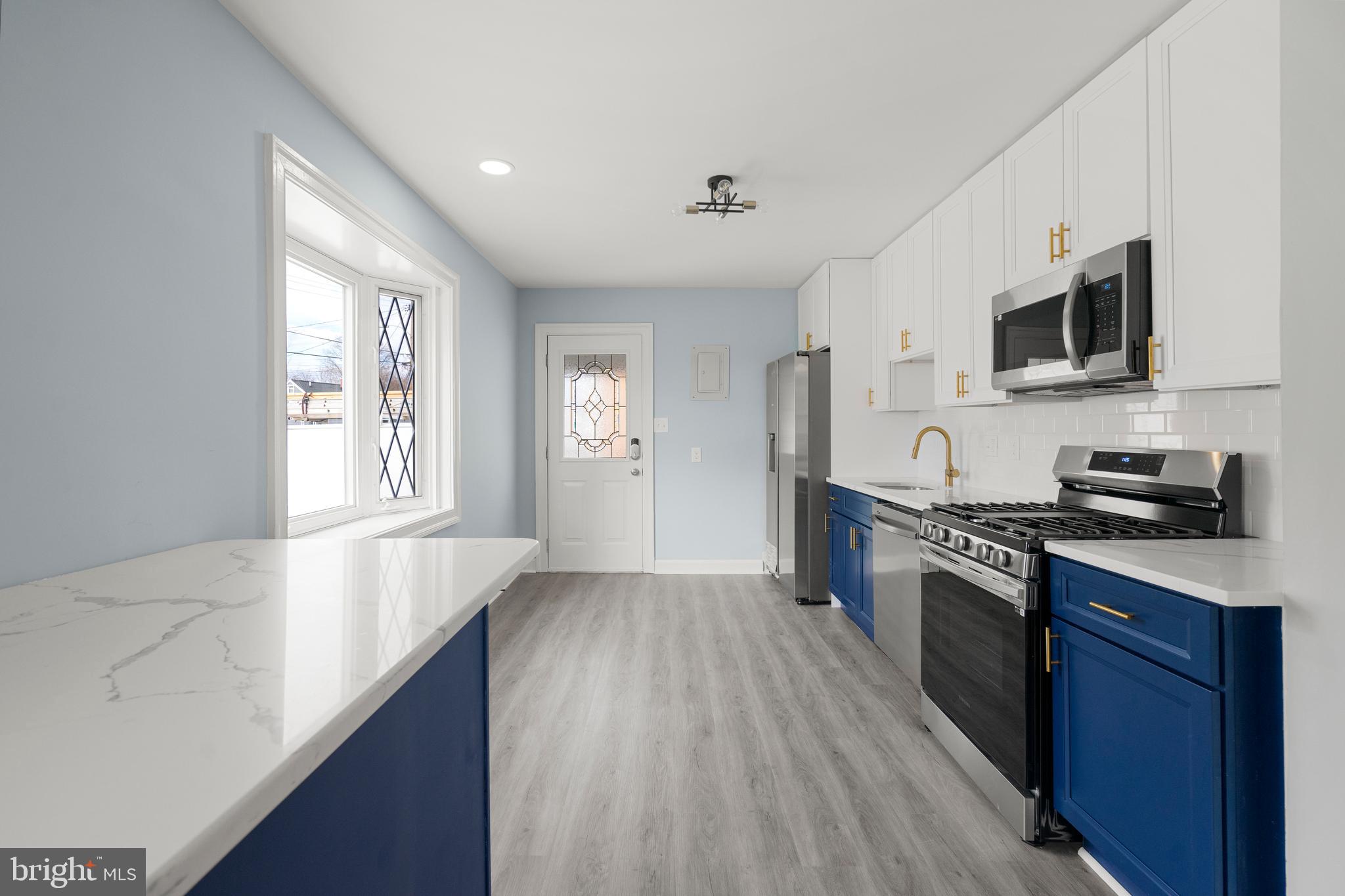 809 Martin Road Essex, MD 21221 - Photo 14 of 30 New LVP flooring