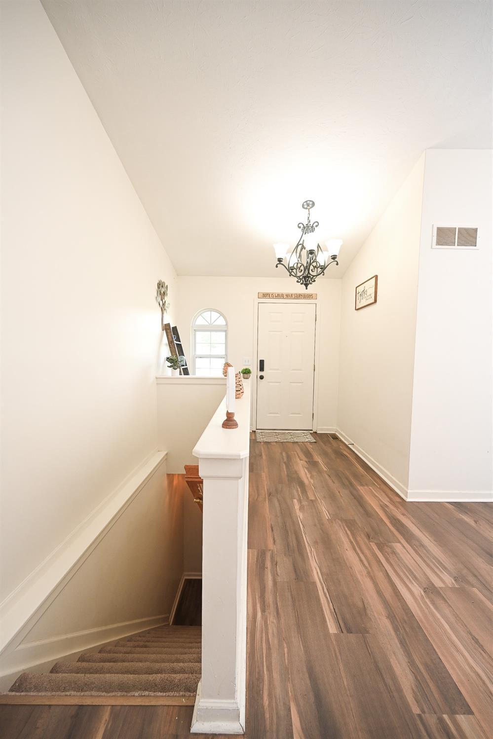 3051 Compton Road Cincinnati, OH 45251 - Photo 23 of 43