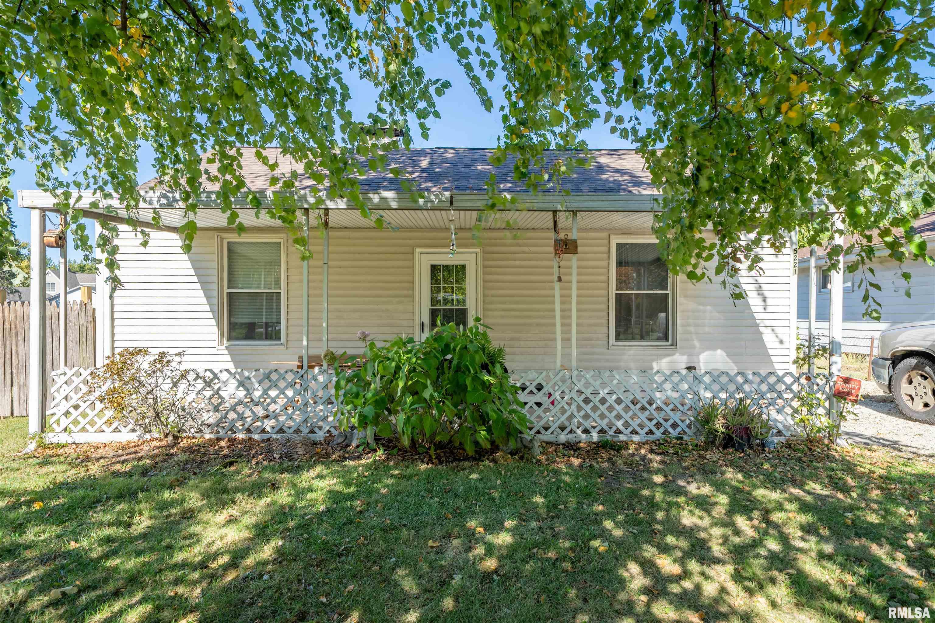5221 West Cisna Road Peoria, IL 61607 - Photo 1 of 21 Gallery Image 1