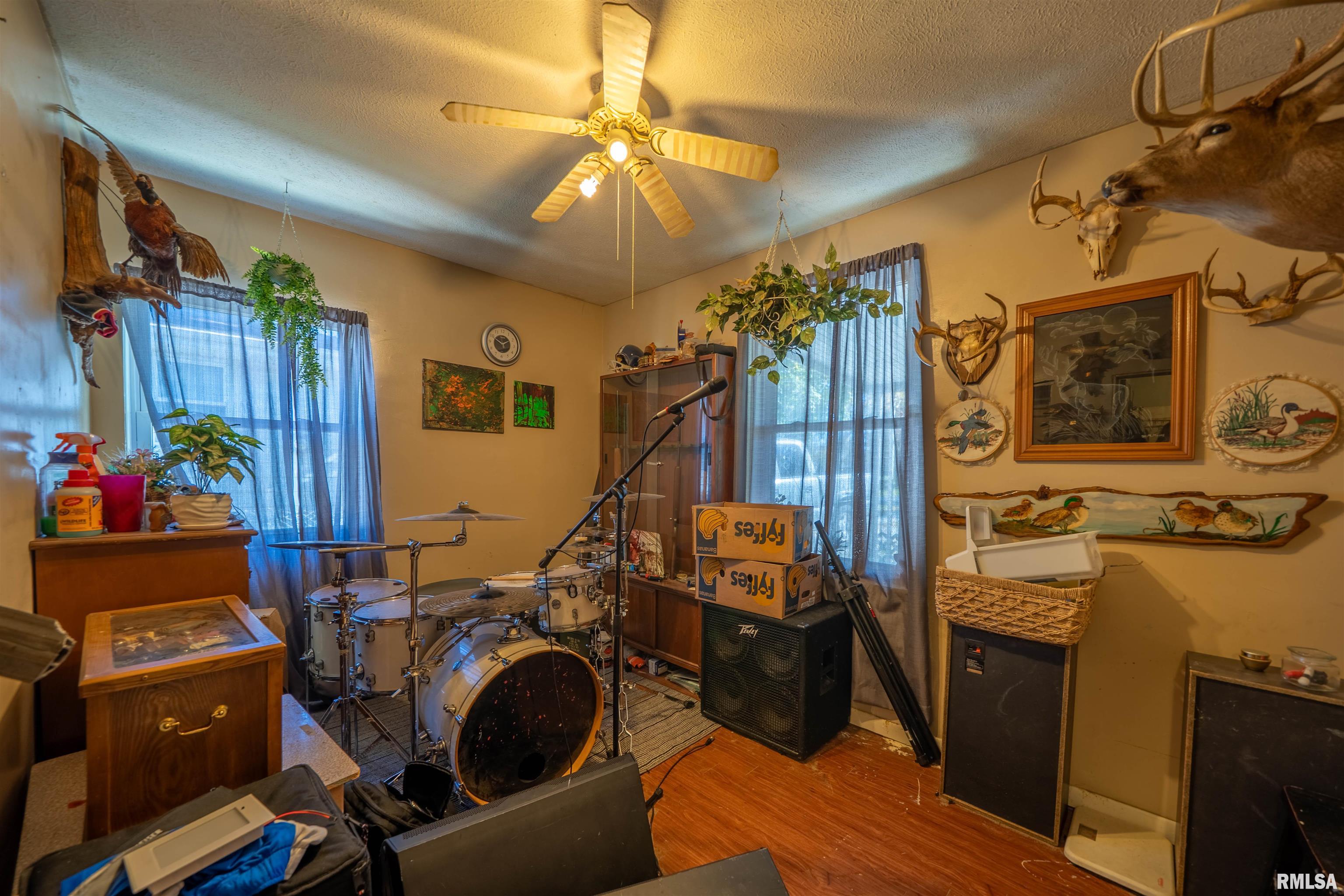 5221 West Cisna Road Peoria, IL 61607 - Photo 13 of 21 Gallery Image 13