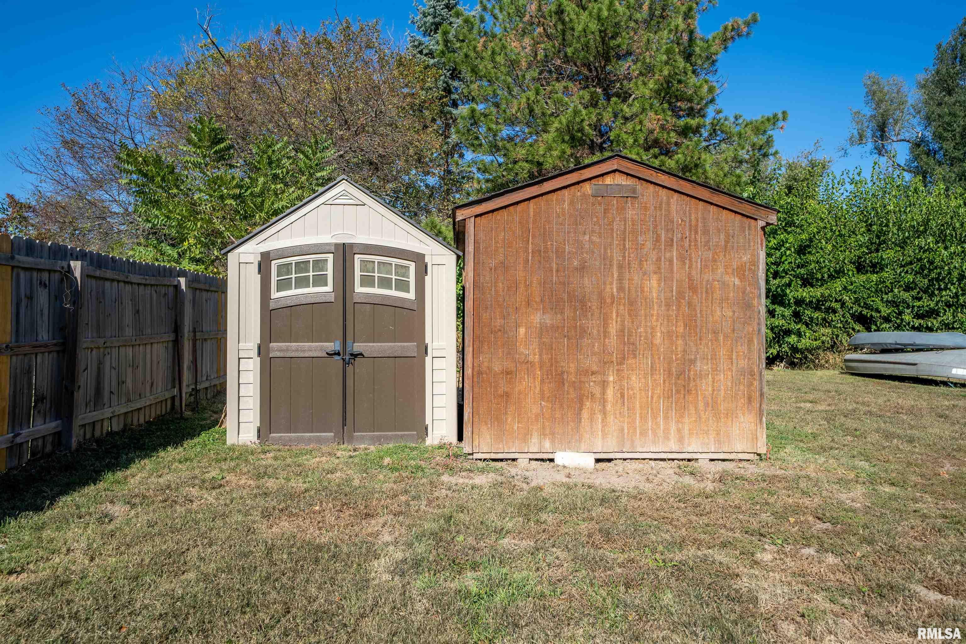 5221 West Cisna Road Peoria, IL 61607 - Photo 19 of 21 Gallery Image 19