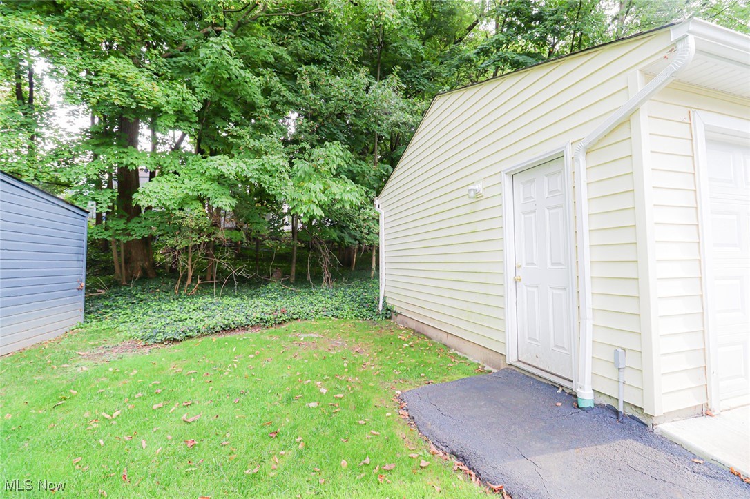 3940 Orchard Road Cleveland Heights, OH 44121 - Photo 33 of 36 Back