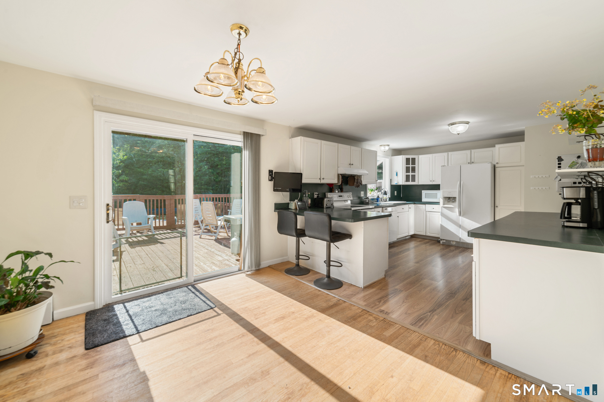 91 Booth Hill Road Shelton, CT 06484 - Photo 6 of 39