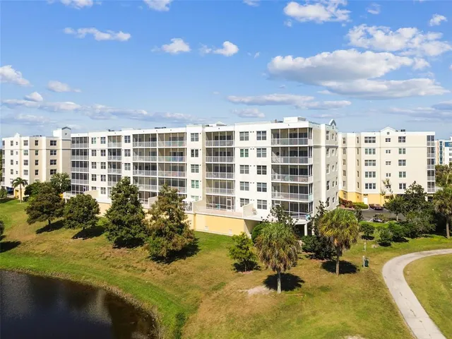 $320,000 | 1200 Country Club Drive, Unit 2405, Largo, FL 33771