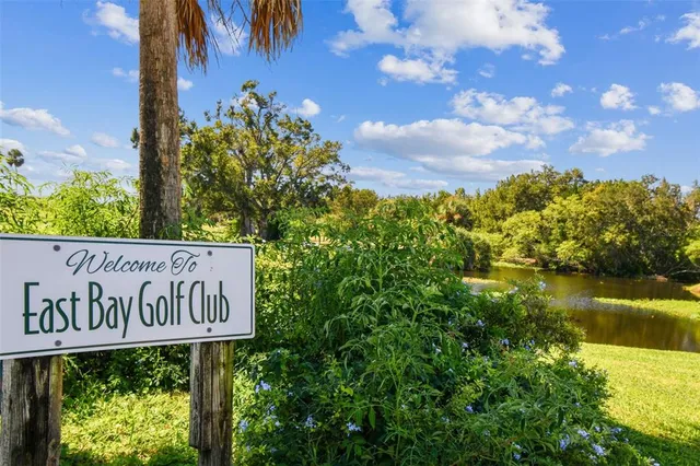 $320,000 | 1200 Country Club Drive, Unit 2405, Largo, FL 33771