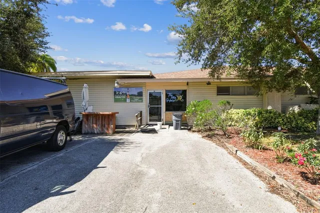 $320,000 | 1200 Country Club Drive, Unit 2405, Largo, FL 33771