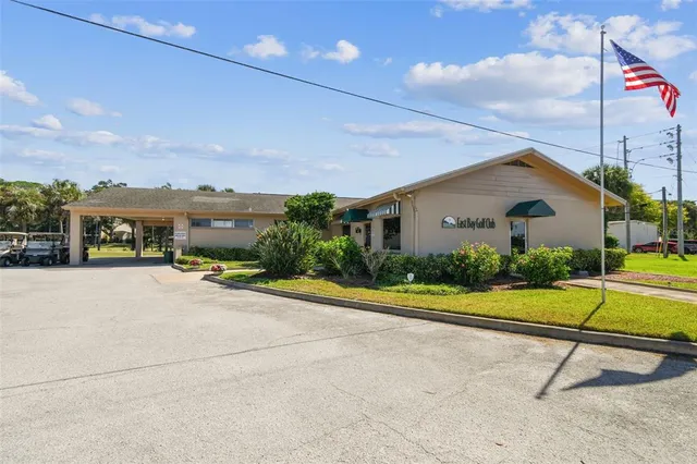 $320,000 | 1200 Country Club Drive, Unit 2405, Largo, FL 33771