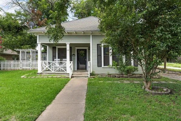 $169,500 | 308 South Reagan Street, West, TX 76691