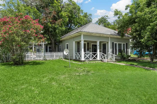 $174,500 | 308 South Reagan Street, West, TX 76691