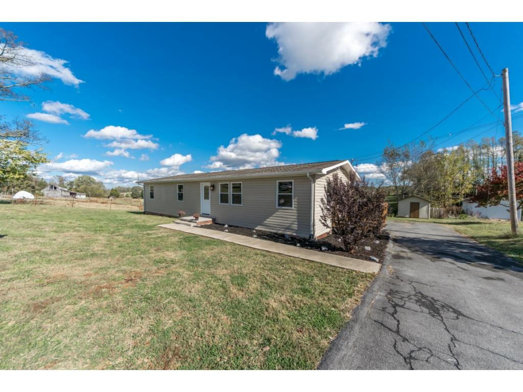 634 Old Stage Road Johnson City, TN 37615 - Photo 1 of 19 Photo 1