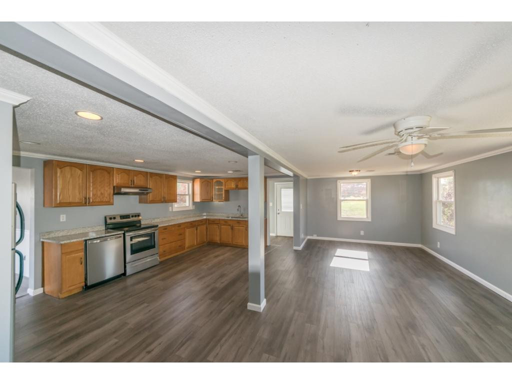 634 Old Stage Road Johnson City, TN 37615 - Photo 3 of 19 Photo 3