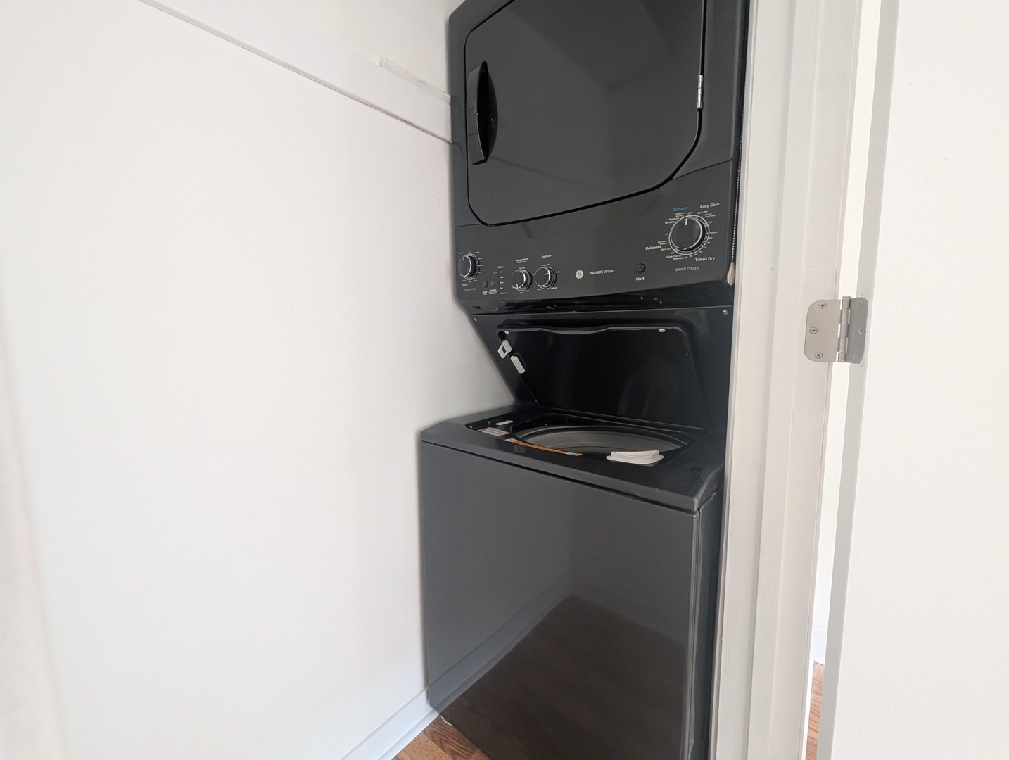 1520 West Melrose Street, Unit 2F Chicago, IL 60657 - Photo 15 of 16 a close view of washer and dryer