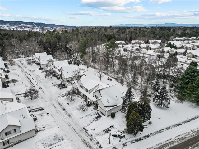 $459,900 | 3 Forest Run Road, Williston, VT 05495