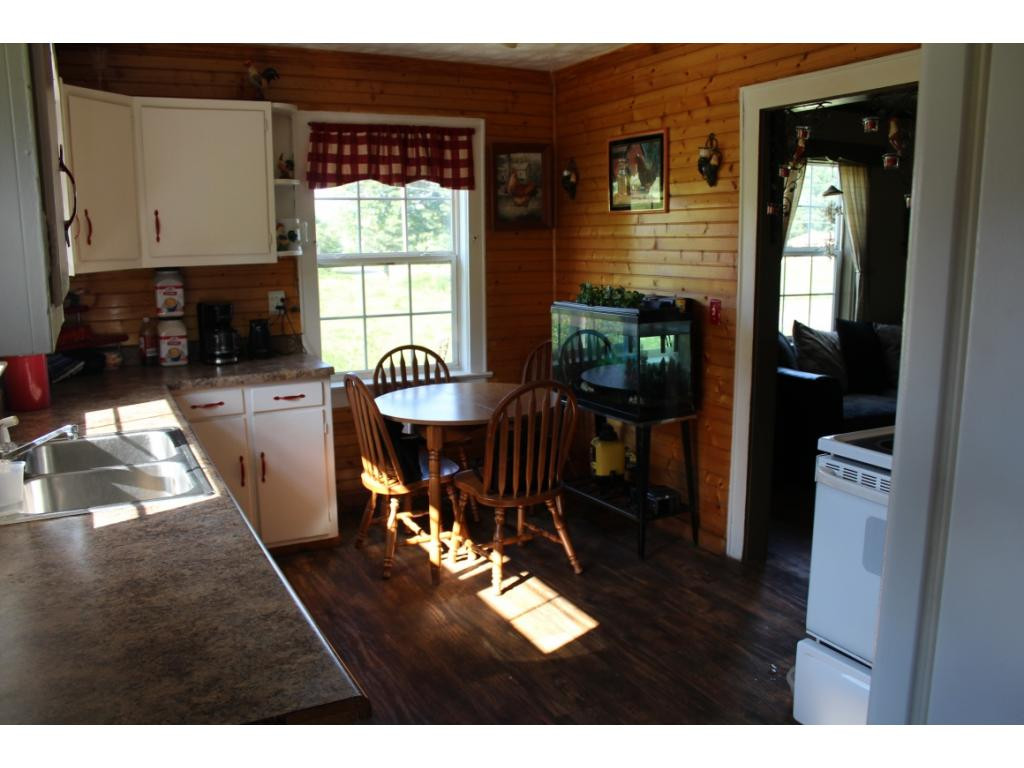 509 Garrison Hollow Road Elizabethton, TN 37643 - Photo 5 of 12 Photo 5