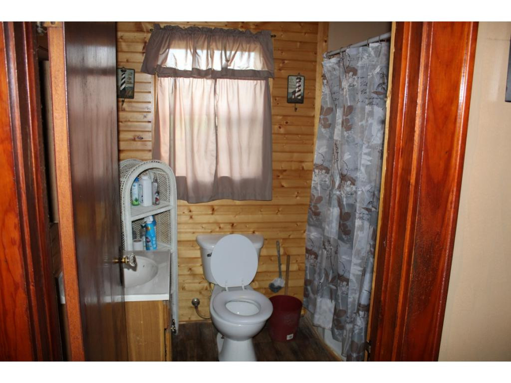 509 Garrison Hollow Road Elizabethton, TN 37643 - Photo 8 of 12 Photo 8