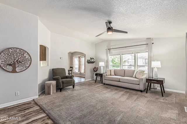 $125,900 | 2233 East Behrend Drive, Unit 162, Phoenix, AZ 85024