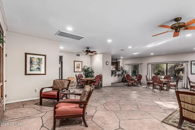 $125,900 | 2233 East Behrend Drive, Unit 162, Phoenix, AZ 85024