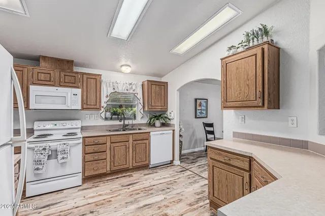 $125,900 | 2233 East Behrend Drive, Unit 162, Phoenix, AZ 85024