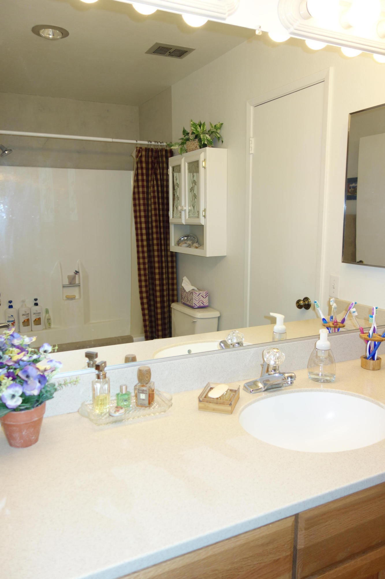 65 North San Marcos Road, Unit B Santa Barbara, CA 93111 - Photo 17 of 22 Master Bath Vanity