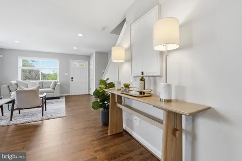 $997,000 | 2722 Hickory Street, Alexandria, VA 22305