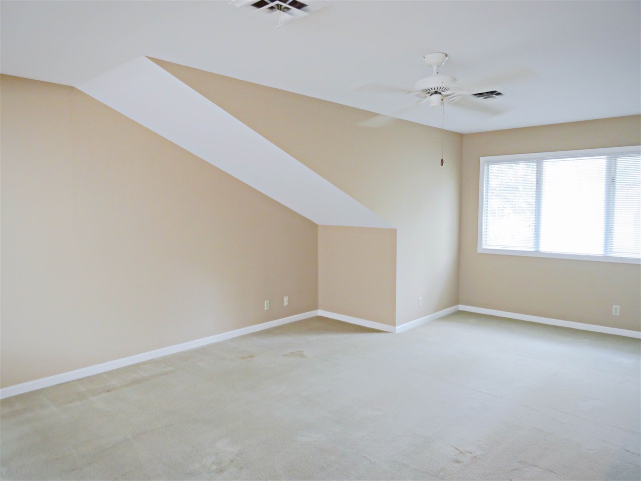 5517 Timberlake Court Evansville, IN 47710 - Photo 17 of 22 Gallery Image 17