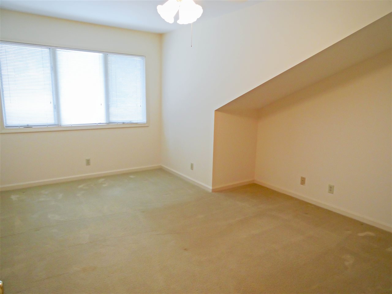 5517 Timberlake Court Evansville, IN 47710 - Photo 19 of 22 Gallery Image 19