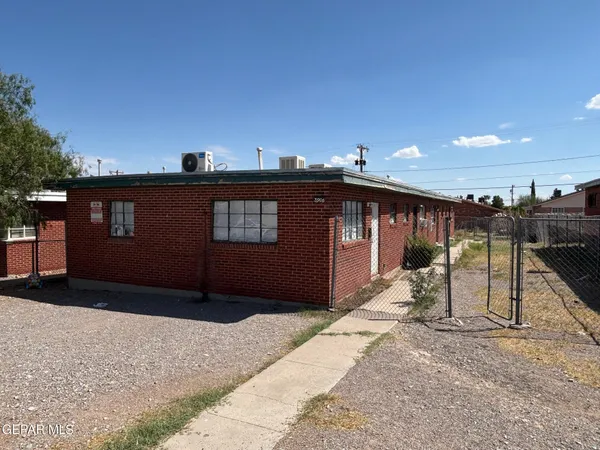 $730 | 3906 Harrison Avenue, Unit 4, El Paso, TX 79930