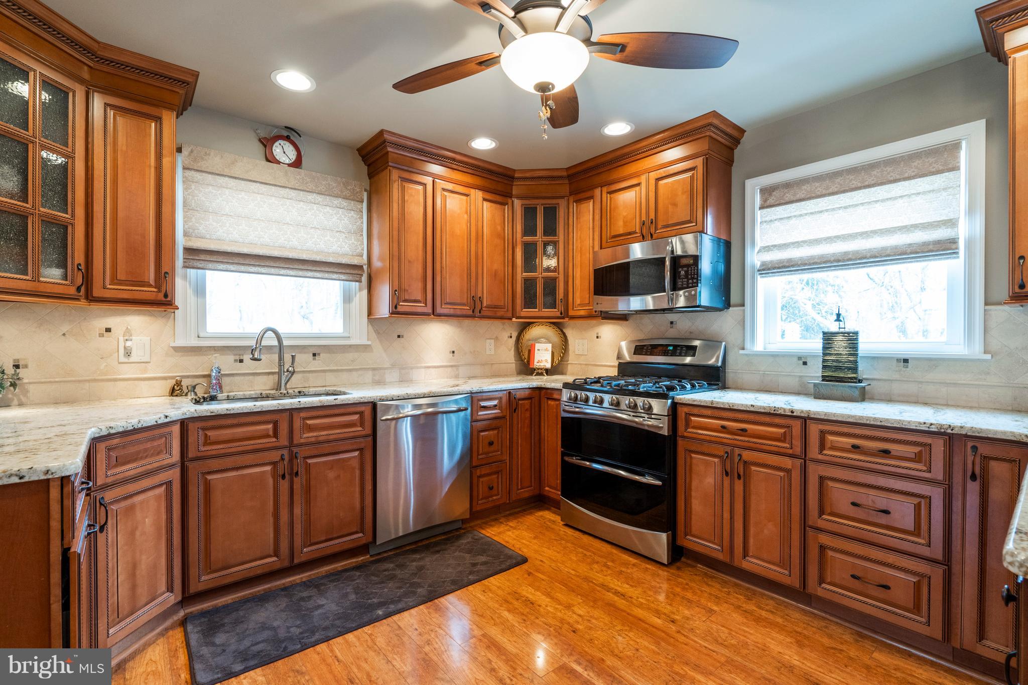 948 East Cathedral Road Philadelphia, PA 19128 - Photo 9 of 35 Gallery Image 9