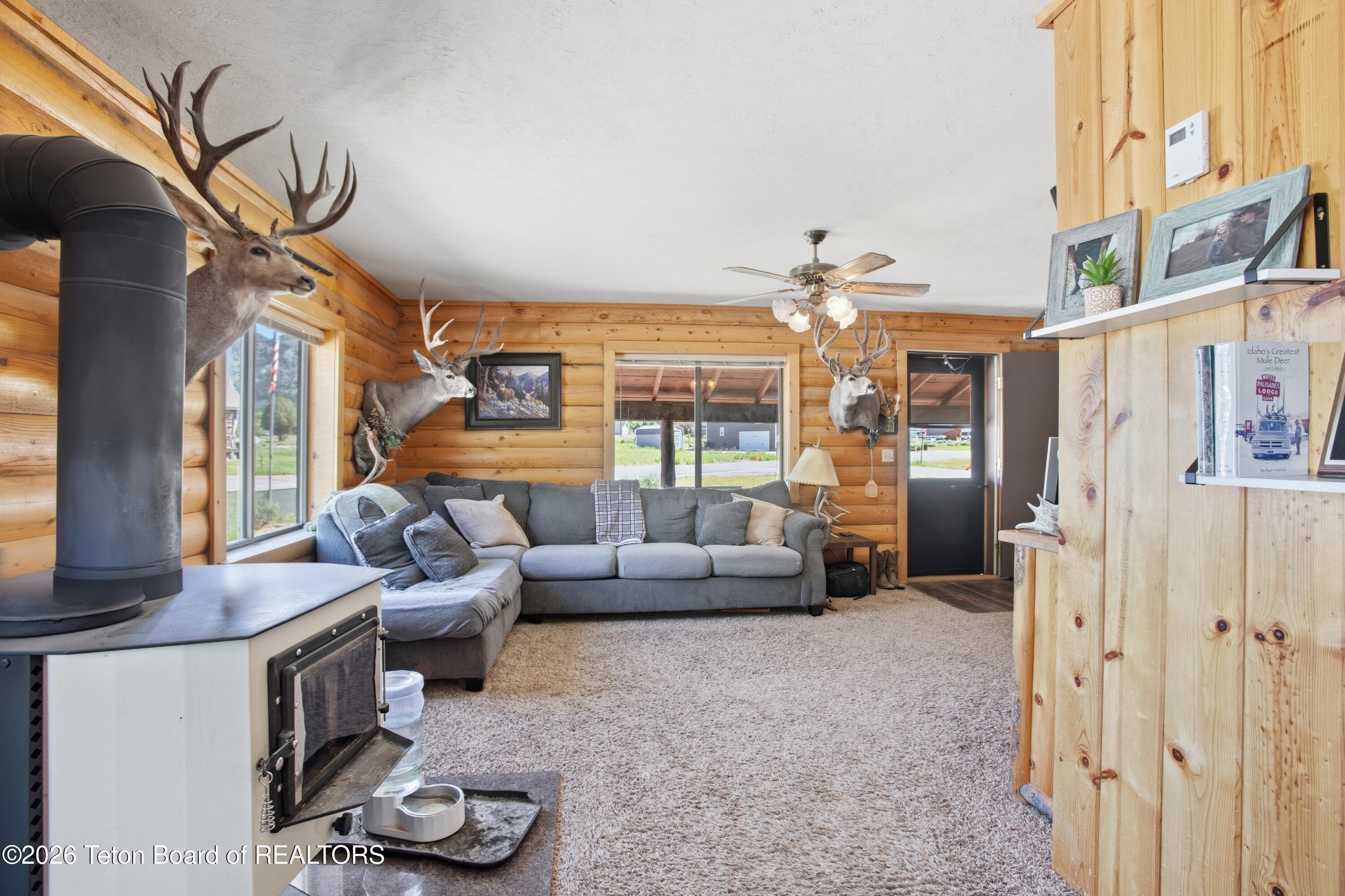 377 Butte Drive Star Valley Ranch, WY 83127 - Photo 8 of 28 377ButteDriveStarValleyRanch(9)