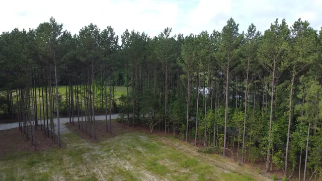 $142,500 | 2 Grooms Road, Cross, SC 29436
