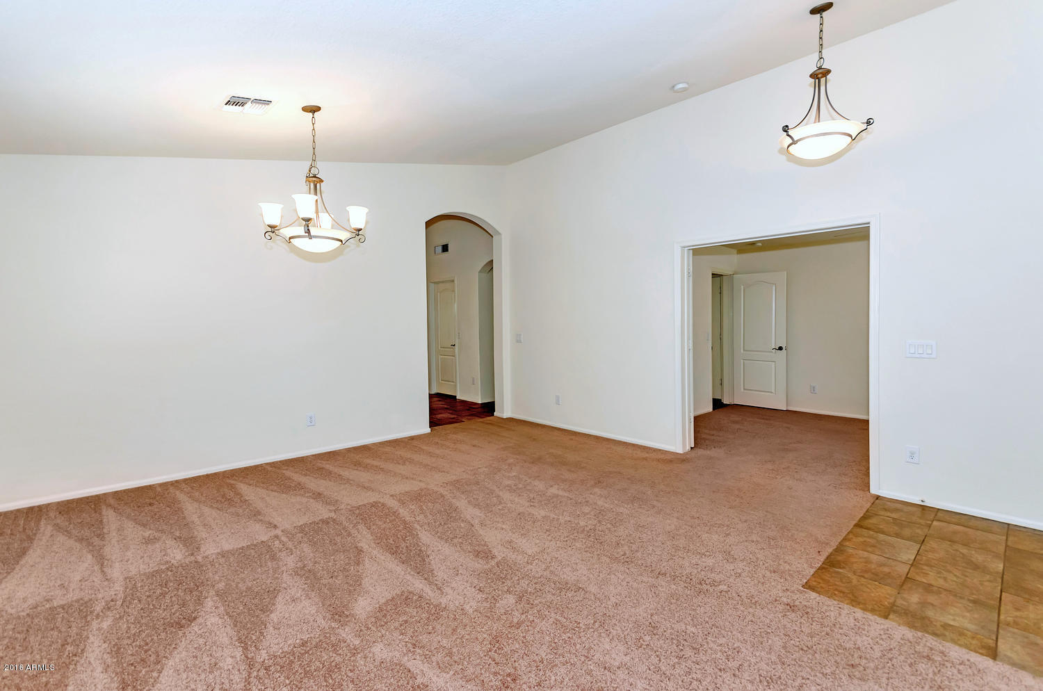 2250 West Roy Rogers Road Phoenix, AZ 85085 - Photo 4 of 27 2250 W Roy Rogers Rd-large-004-15-Living